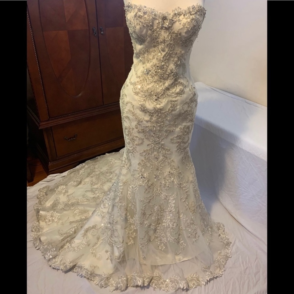Sottero and Midgley Haute Couture wedding dress gown size 8 Ivory